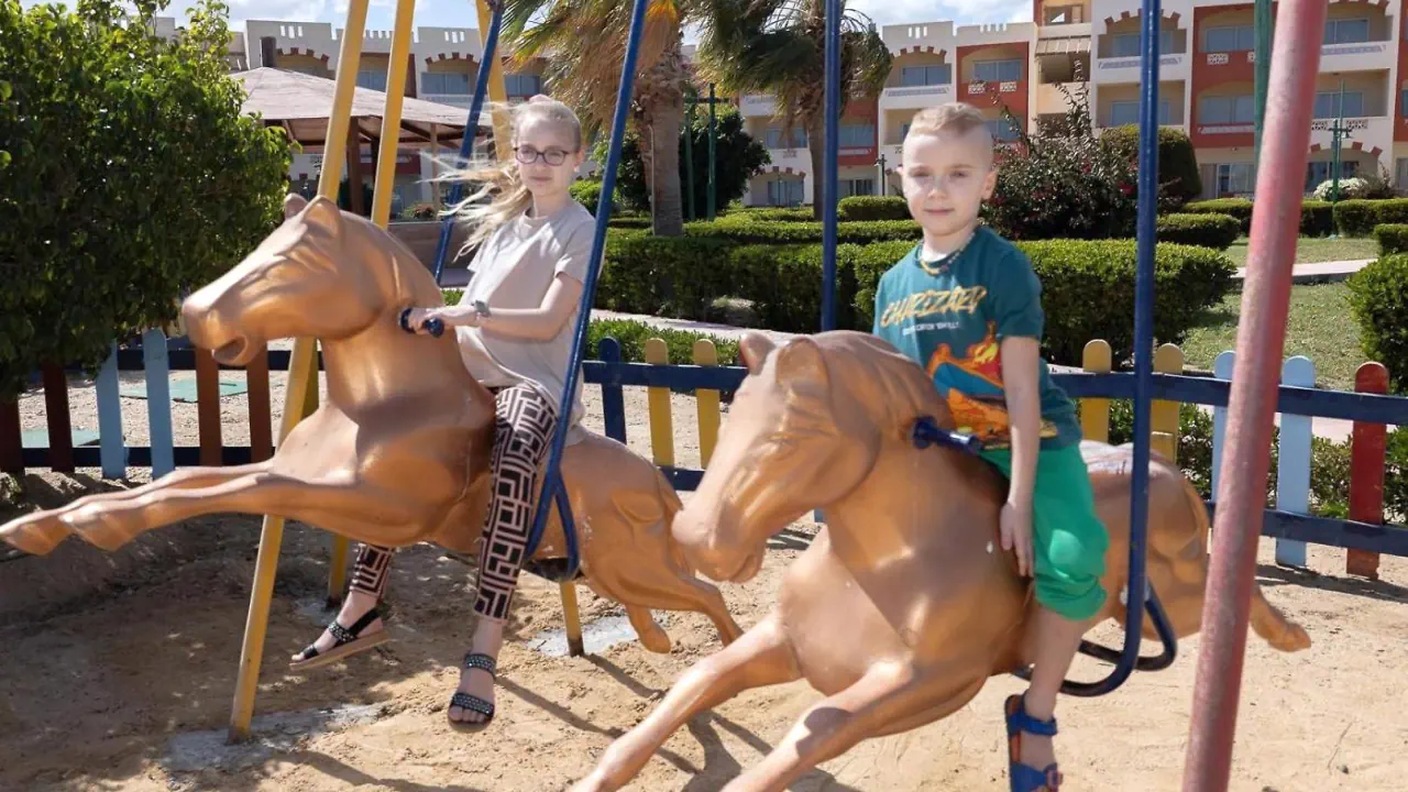 الفندق بليس ندى بيتش ريزورت - مرسى علم